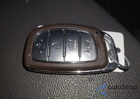 2019 Hyundai Ioniq Hybrid Sel z USA, uszkodzony, nr VIN KMHC75LC5KU111145